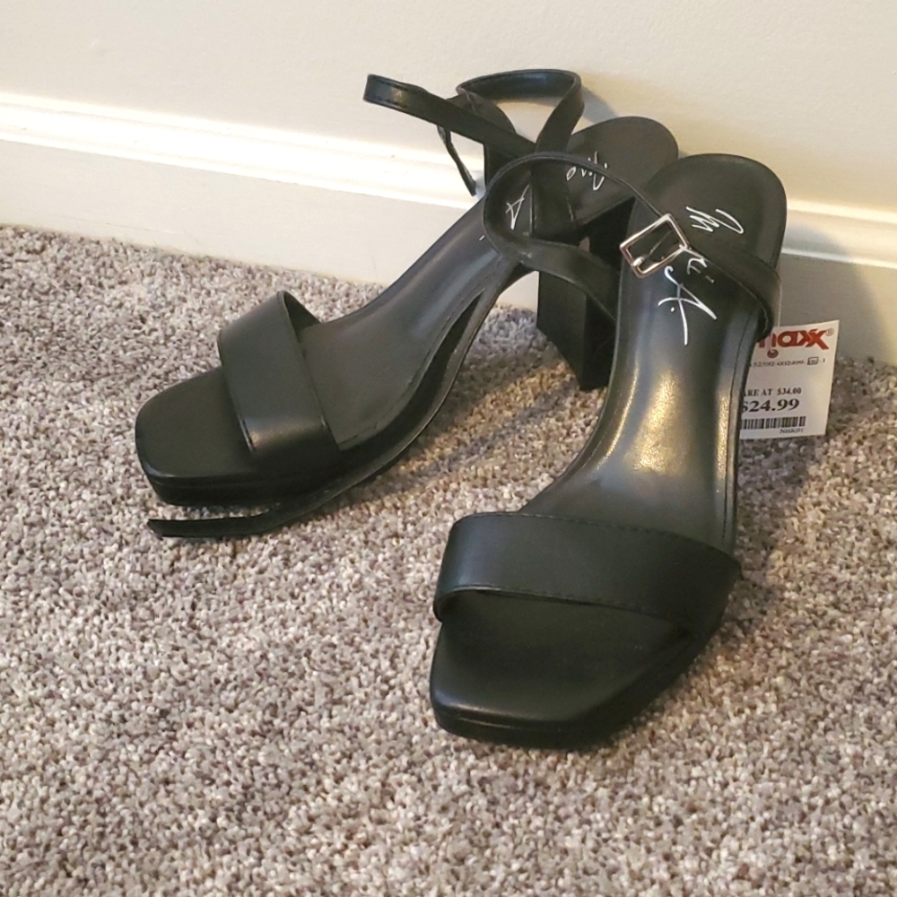 7.5 Black Thick Heal & Strap Shoe